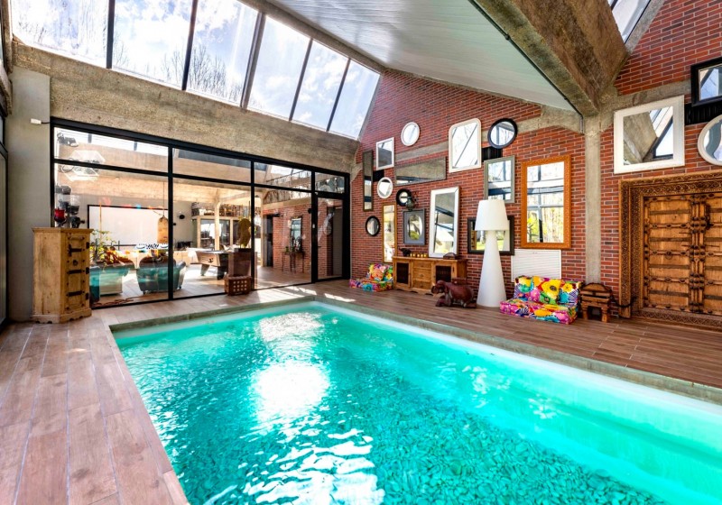 Location loft avec piscine intérieure pour tournage paris